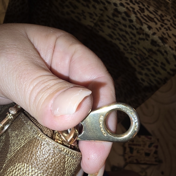 Coach Tan and Brown Signature Zip Wallet - Picture 3 of 8